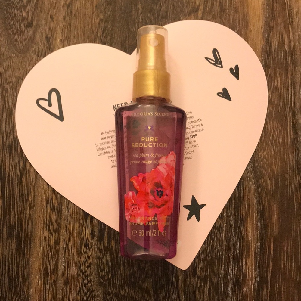 • Victoria’s Secret • fragrance